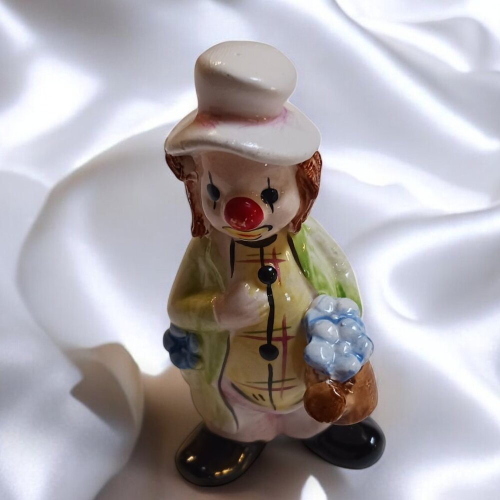 Vintage 1984 Enesco Sad Clown Figurine – 3” Tall, Carrying Blue Flowers